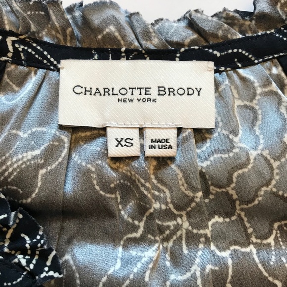 Charlotte Brody Top Shirt Womens XS Black Blue Flutter Sleeve Floral Print Silk - Picture 3 of 12